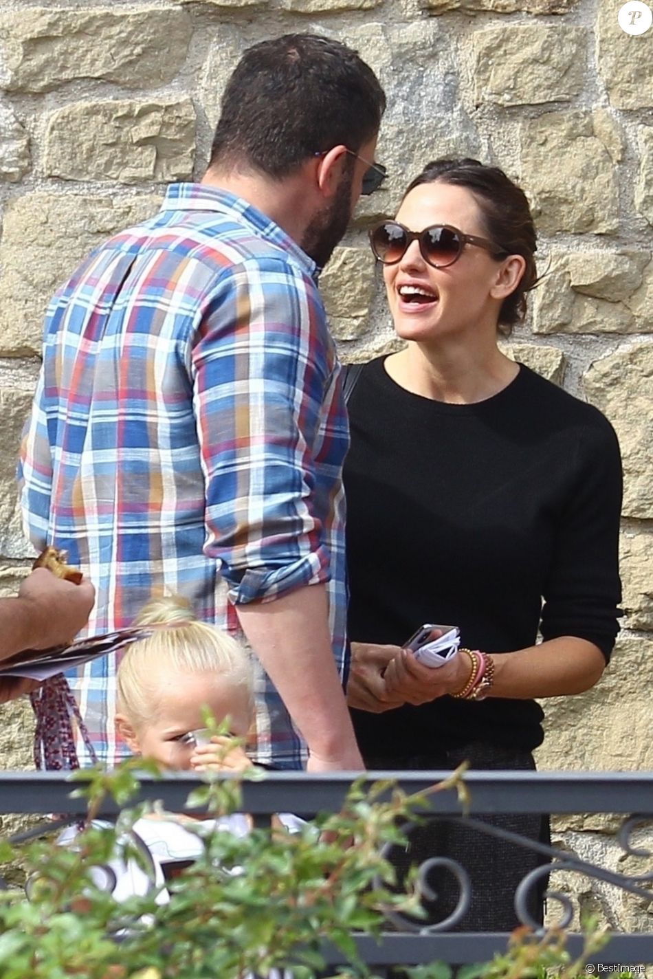 Jennifer Garner et son ex Ben Affleck se retrouvent avec leurs enfants Violet, Seraphina et Samuel après la messe dominicale à Pacific Palisades, le 4 novembre 2018