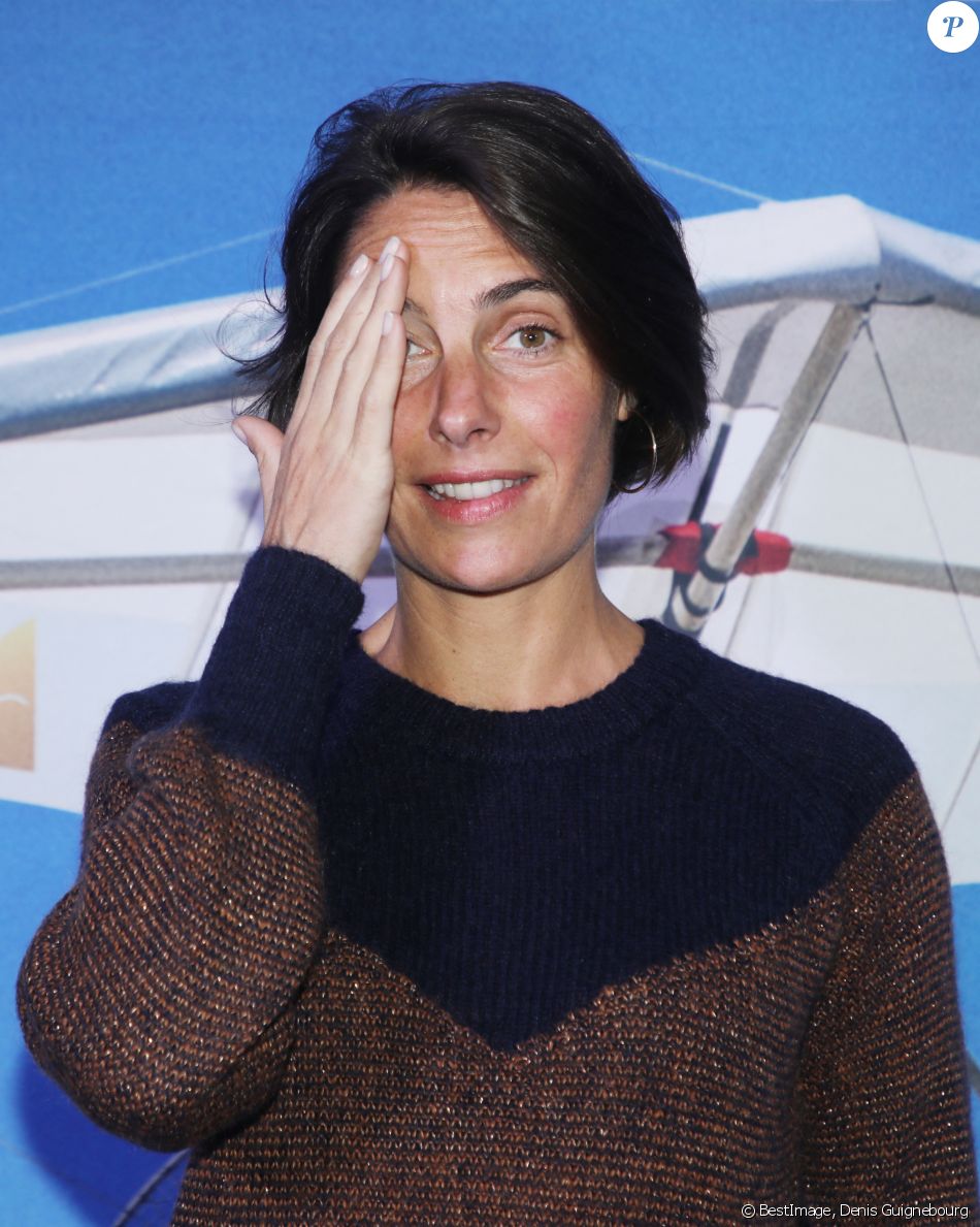 Alessandra Sublet à l'avant-première du film "Donne-moi des Ailes" au cinéma UGC Normandie à Paris. © Denis Guignebourg/Bestimage