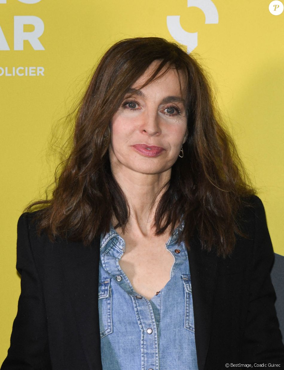 Anne Parillaud - Photocall des membres du jury du Reims POLAR, 38e Festival du film policier, au Public Système Cinéma. Paris, le 26 mai 2021. © Coadic Guirec/Bestimage
