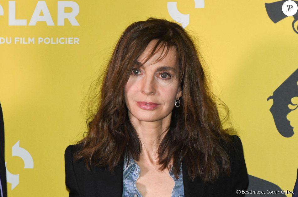 Anne Parillaud - Photocall des membres du jury du Reims POLAR, 38e Festival du film policier, au Public Système Cinéma. Paris, le 26 mai 2021. © Coadic Guirec/Bestimage