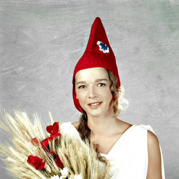 Archives - Portrait de Hélène Rollès en Marianne.