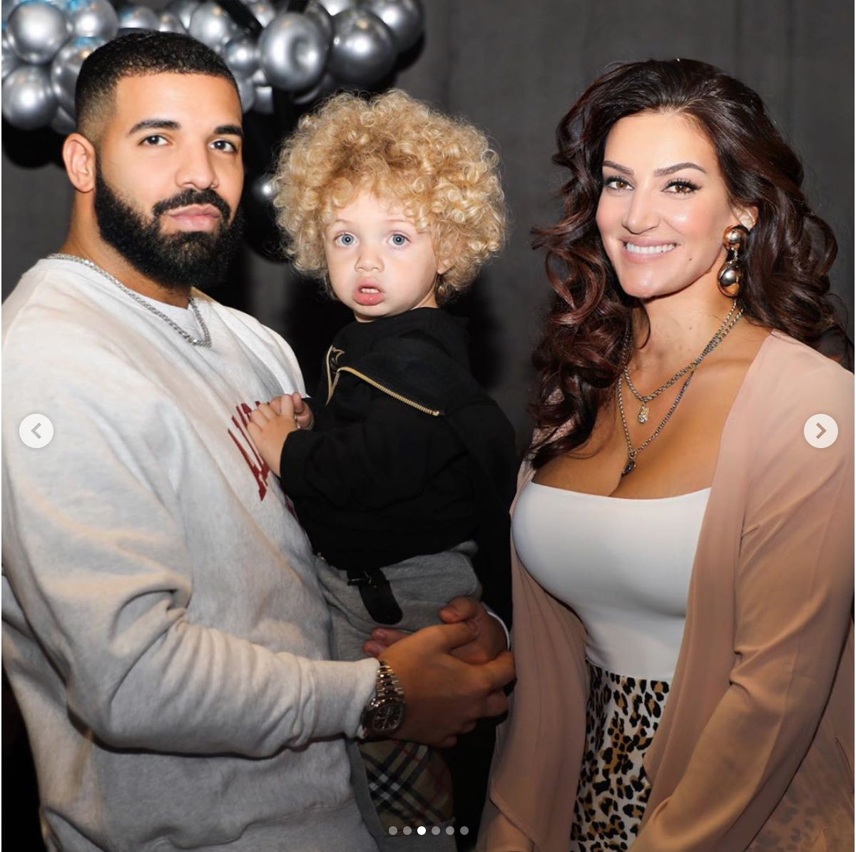 Photo : Drake, son ex-compagne Sophie Brussaux et leur fils Adonis. Mars  2020. - Purepeople