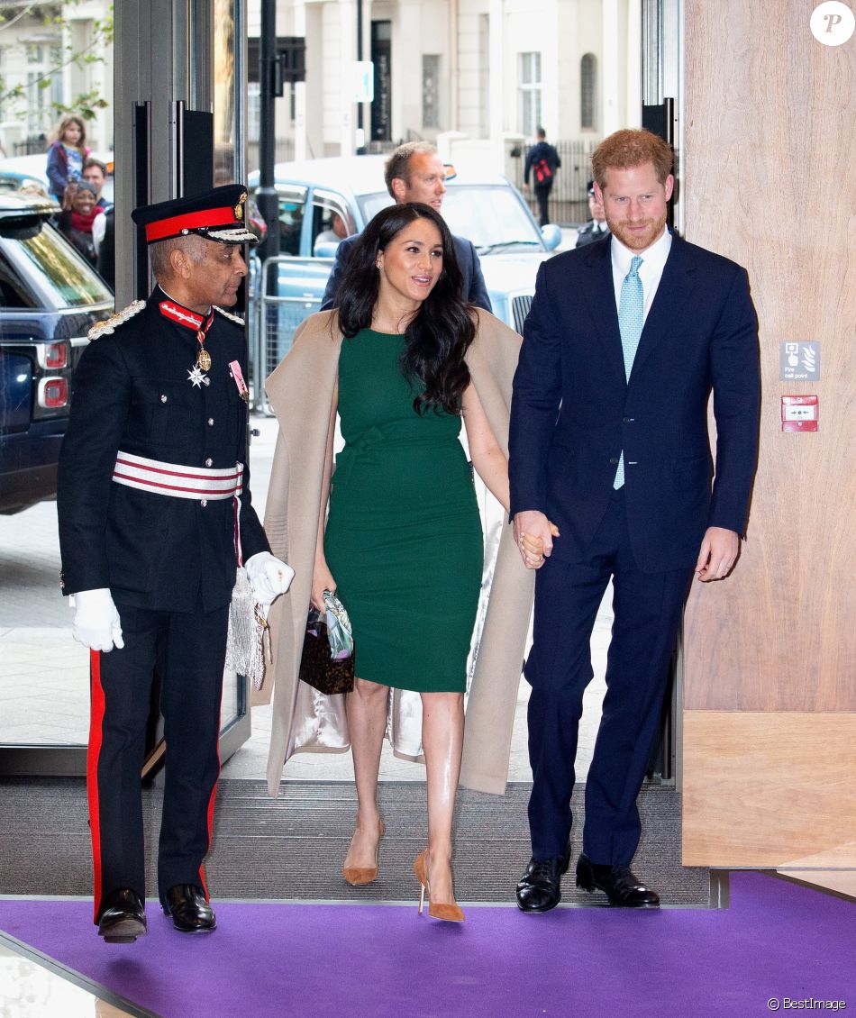Le prince Harry, duc de Sussex, et Meghan Markle, duchesse de Sussex, arrivent à la cérémonie des WellChild Awards à Londres le 15 octobre 2019.