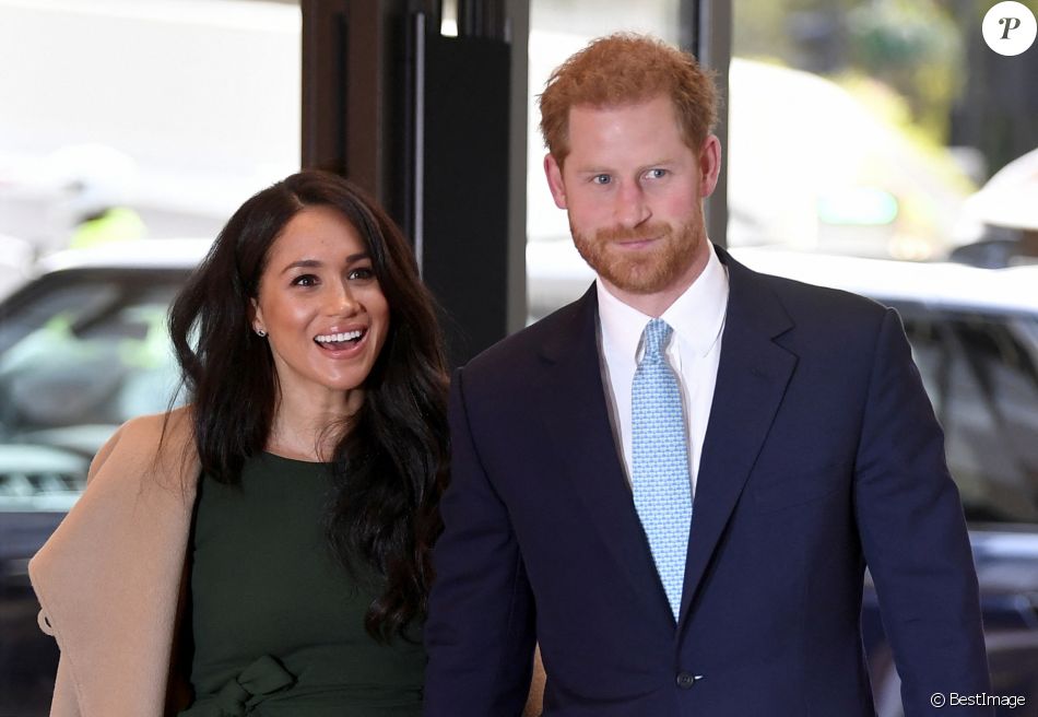 Le prince Harry, duc de Sussex, et Meghan Markle, duchesse de Sussex, arrivent à la cérémonie des WellChild Awards à Londres