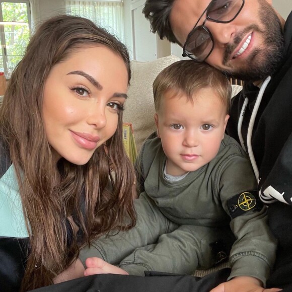 Nabilla, épouse de Thomas Vergara et maman du petit Milann.