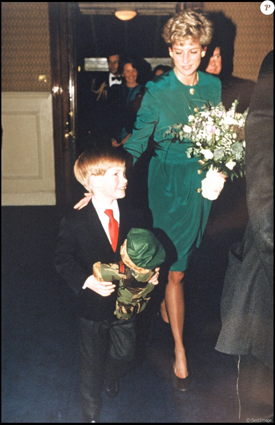La princesse Diana et son fils le prince Harry au Royal Albert Hall en 1991.