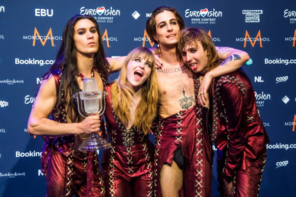 L'Italie a remporté le concours musical Eurovision 2021, devant la France et la Suisse, grâce à la performance puissante de Måneskin. Rotterdam, le 22 mai 2021.