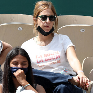 Léa Salamé - People dans les tribunes lors des internationaux de France de Tennis de Roland Garros 2021 à Paris, le 6 juin 2021. © Dominique Jacovides/Bestimage 