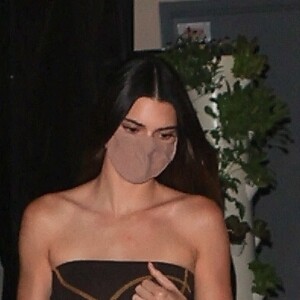 Kendall Jenner - La famille Kardashian à la sortie du restaurant "Craig"s" à Los Angeles, le 4 juin 2021.