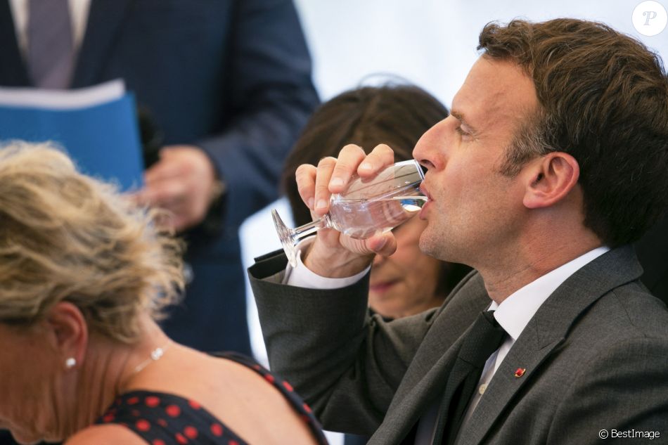 Le président de la République Emmanuel Macron a rencontré les acteurs de la gastronomie locale et nationale à Valence, à l'occasion du déplacement dans la Drôme. Le 8 juin 2021 © Romain Gaillard / pool / Bestimage