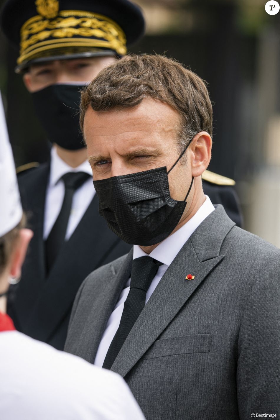 Le président de la République française, Emmanuel Macron visite le Lycée Hôtelier de Tain l'hermitage à la rencontre des élèves, en présence du Préfet de la Drôme, Hugues Moutouh. Le 8 juin 2021. © Romain Gaillard / Pool / Bestimage