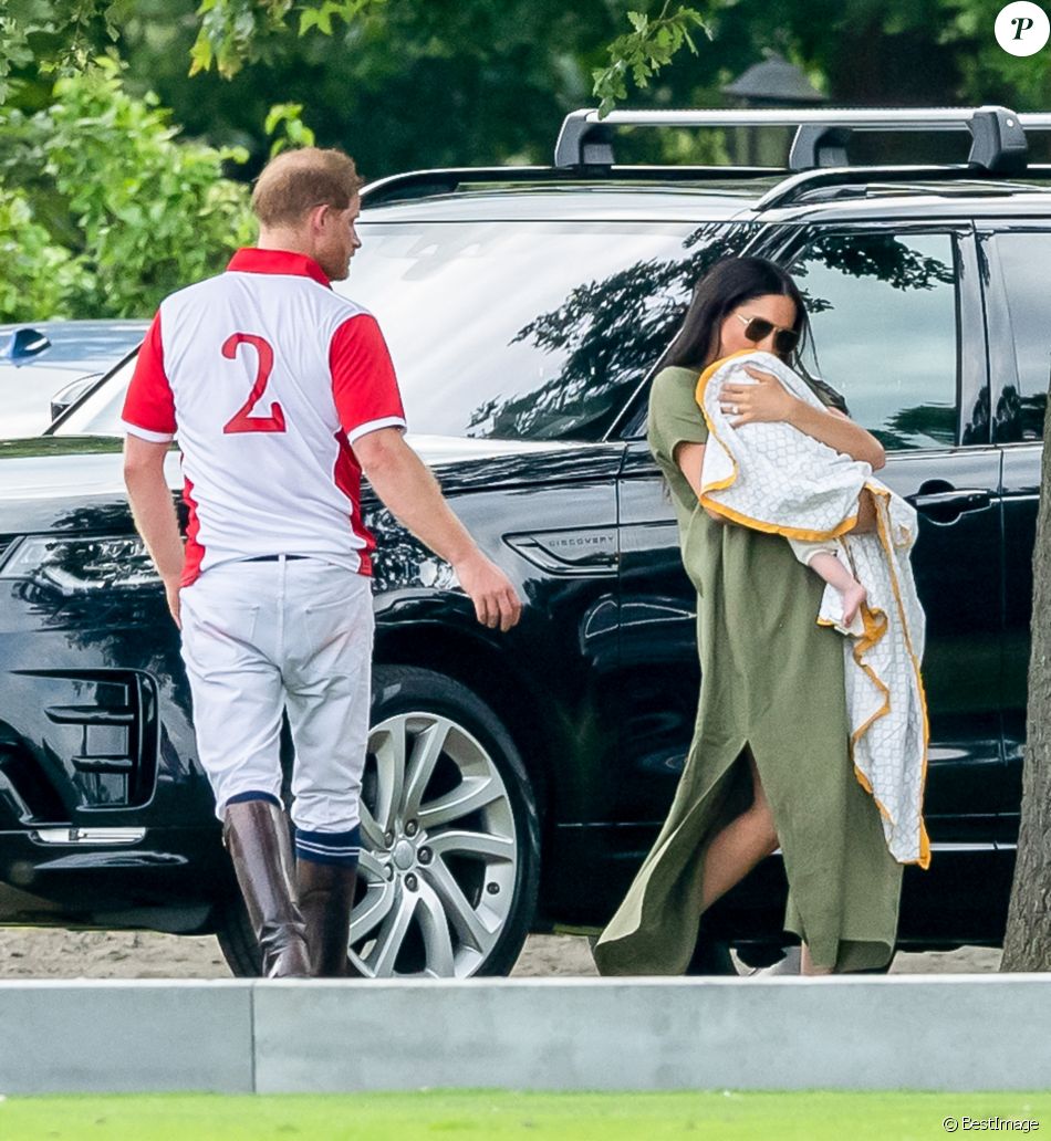 Le prince Harry, duc de Sussex, Meghan Markle, duchesse de Sussex et leur fils Archie Harrison Mountbatten-Windsor lors d'un match de polo de bienfaisance King Power Royal Charity Polo Day à Wokinghan, comté de Berkshire, Royaume Uni, le 10 juillet 2019.