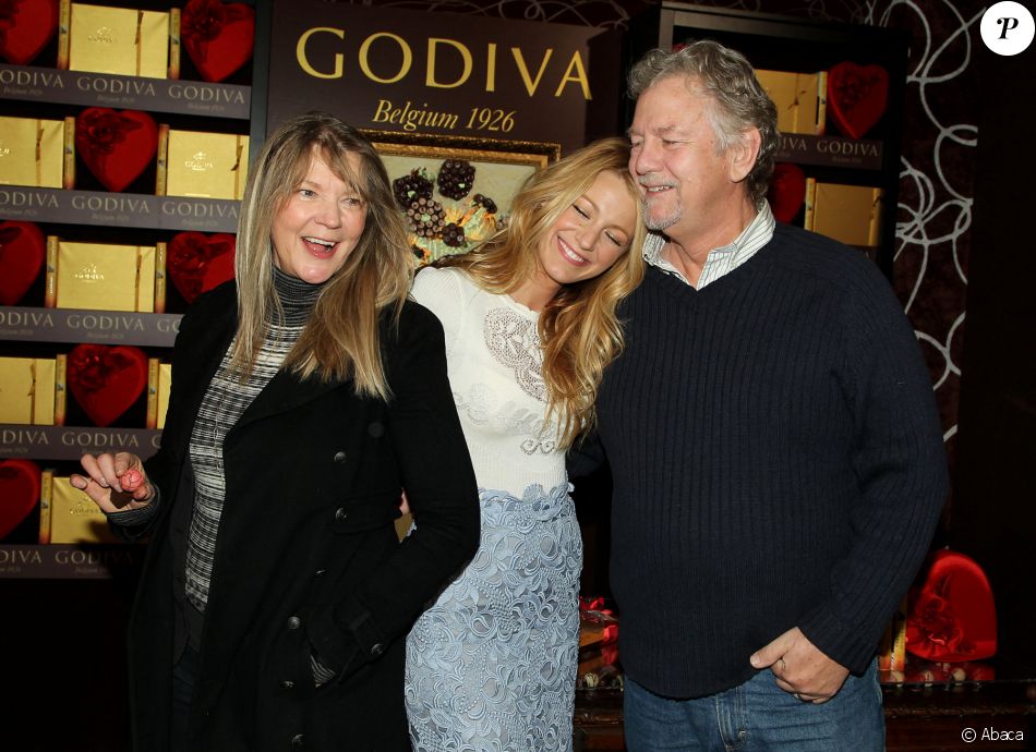 Blake Lively Et Ses Parents Elain Gauche Et Ernie Lively Droite blake-lively-et-ses-parents-elain-gauche-et-ernie-lively-droite
