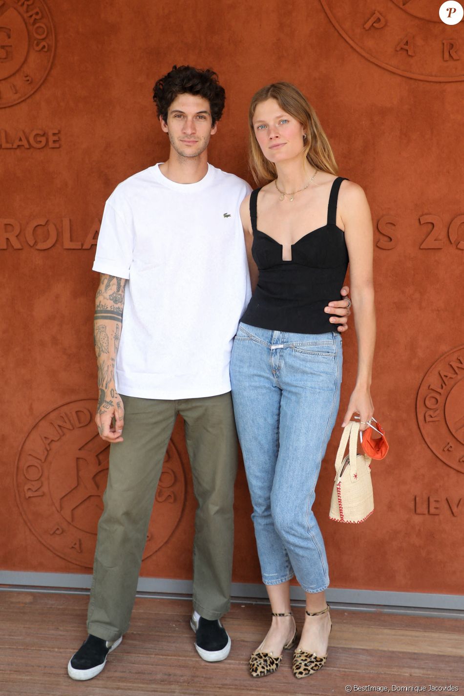 Constance Jablonski et son compagnon Matthias Dandois au village lors des Internationaux de France de Roland Garros à Paris le 10 juin 2021. © Dominique Jacovides / Bestimage