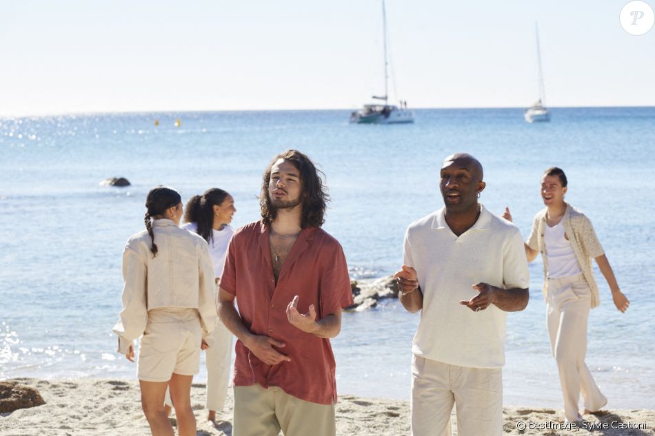 Anthony Colette, beau gosse amoureux à SaintTropez pour "Bella Bella" le diaporama Purepeople