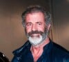 Mel Gibson est allé diner avec une jeune inconnue au restaurant The Palm à Los Angeles, le 17 janvier 2019