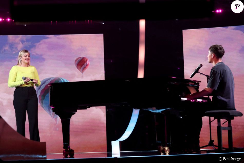 Exclusif - Louane et Florian Rossi à l'enregistrement de l'émission "Duos Mystères" à la Seine Musicale à Paris, le 18 mai 2021. © Gaffiot-Moreau / Bestimage