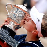 Barbora Krejčíková victorieuse à Roland-Garros : une star est née !