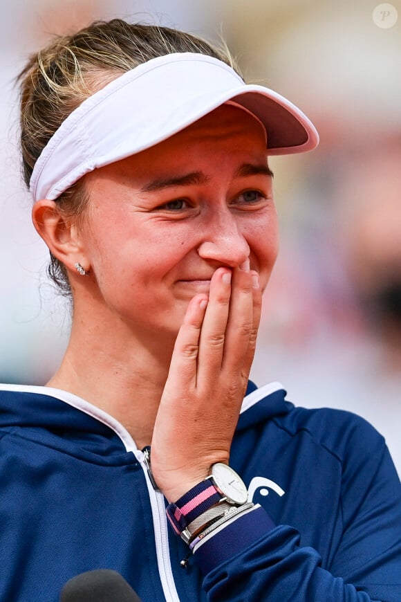 la Tchèque Barbora Krejcikova remporte la finale face à la Russe Anastasia Pavlyuchenkova le 12 juin 2021. © JB Autissier / Panoramic / Bestimage 