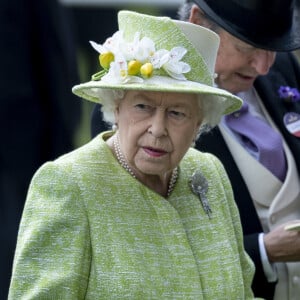 La reine Elisabeth II - La famille royale d'Angleterre lors du Royal Ascot.