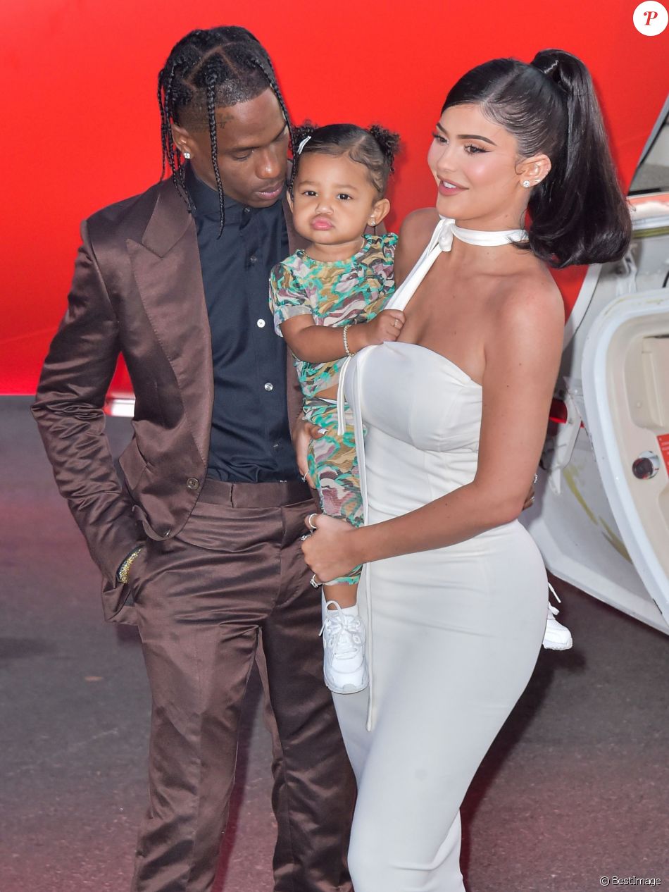 Travis Scott, Stormi Webster, Kylie Jenner - Kylie Jenner assiste en famille à la première du documentaire de Netflix "Travis Scott : Look Mom I can fly" à Santa Monica, le 27 août 2019.