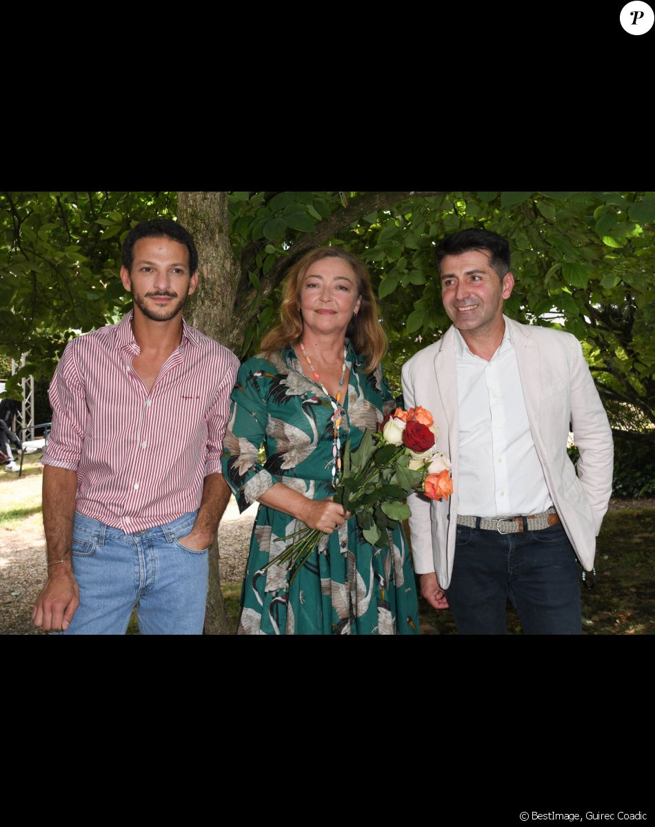 Vincent Dedienne, Catherine Frot et Pierre Pinaud - Photocall du film "La Fine Fleur" - Festival du film Francophone d'Angoulême 2020 le 29 Août 2020. © Guirec Coadic / Bestimage