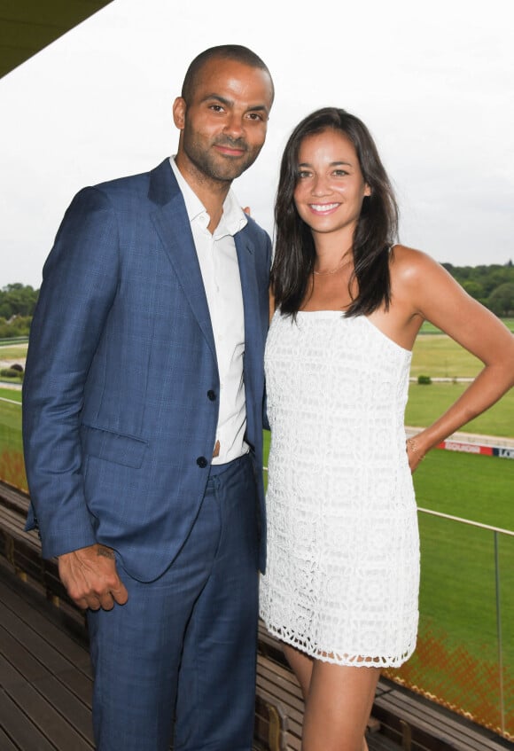 Tony Parker et sa compagne Alizé Lim - Tony Parker devient l'ambassadeur des courses hippiques en France et lance une série sur la chaine Equidia à l'Hippodrome ParisLongchamp. © Coadic Guirec / Bestimage