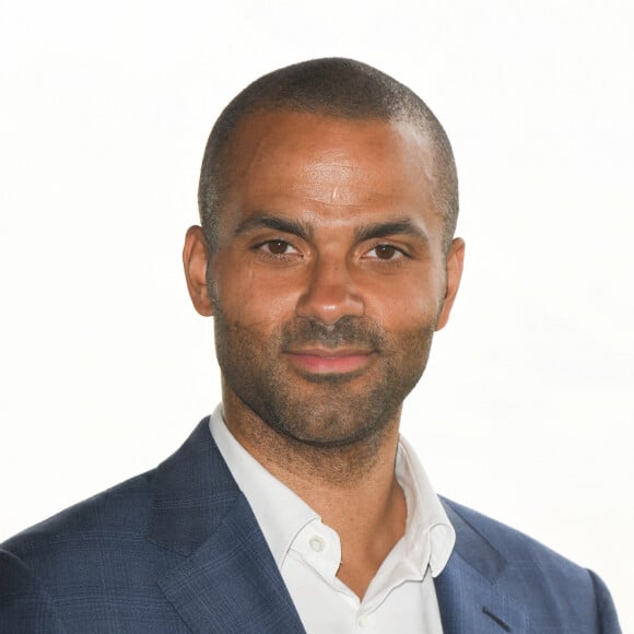 Tony Parker devient l'ambassadeur des courses hippiques en France et lance une série sur la chaine Equidia à l'Hippodrome ParisLongchamp le 17 juin 2021. © Coadic Guirec / Bestimage