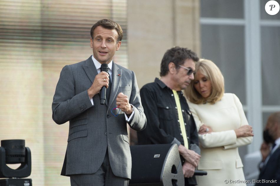 Emmanuel Macron, sa femme Brigitte Macron et Jean-Michel Jarre - Fête de la musique 2021 au palais de l'Elysée à Paris. Le 21 avril 2021. © Eliot Blondet/Pool/Bestimage