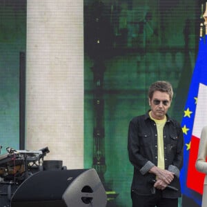Emmanuel Macron, sa femme Brigitte Macron et Jean-Michel Jarre - Fête de la musique 2021 au palais de l'Elysée à Paris. Le 21 avril 2021. © Eliot Blondet/Pool/Bestimage