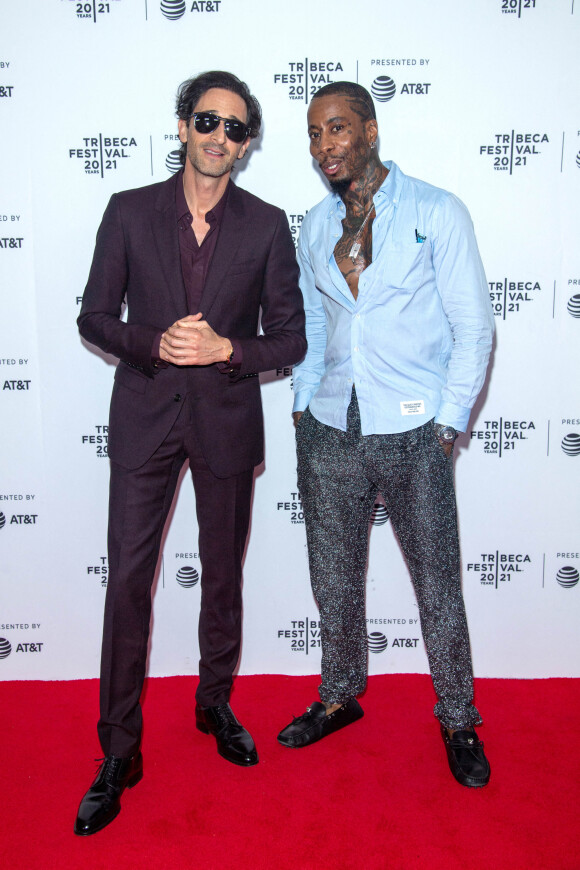 Antino Crowley Kamenwati et Adrien Brody assistent à la première du film "Clean" au Tribeca Film Festival à New York, le 19 juin 2021.,