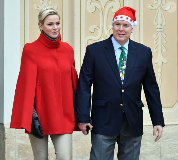 Le prince Albert II de Monaco et la princesse Charlène lors de l'arbre de Noël du Palais Princier à Monaco le 20 décembre 2017. © Bruno Bebert / Bestimage