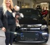 Loana avec son chien et sa voiture sans permis, mai 2021