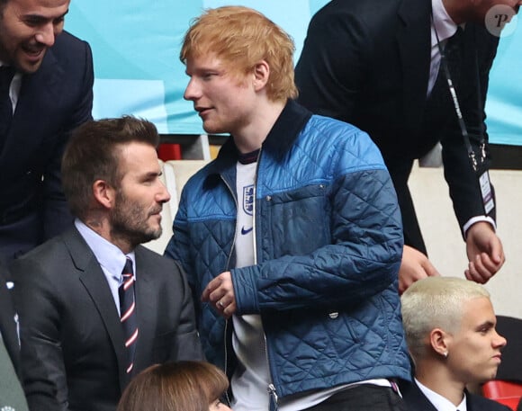 David Beckham, Ed Sheeran et Romeo Beckham assistent au 8e de finale de l'Euro 2020 opposant l'Angleterre à l'Allemagne au stade Wembley, à Londres.