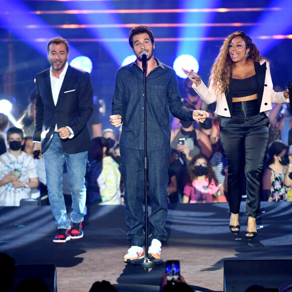 Bernard Montiel, Amir et Ludivine Rétory - Concert - L' événement musical "RFM Music Show" édition spéciale pour les 40 ans de la célèbre radio au Palais des Sports de Levallois-Perret et avec le retour des lives. Ce concert exceptionnel sera retransmis sur C8 le mercredi 30 juin. © Veeren Ramsamy - Pierre Perusseau / Bestimage