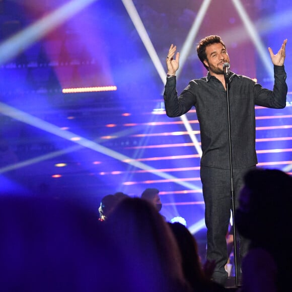 Le chanteur Amir - Concert - L' événement musical "RFM Music Show" édition spéciale pour les 40 ans de la célèbre radio au Palais des Sports de Levallois-Perret et avec le retour des lives. © Veeren Ramsamy - Pierre Perusseau / Bestimage