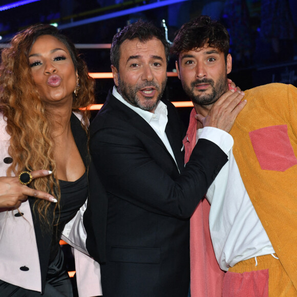 Ludivine Rétory, Bernard Montiel et Jérémy Frérot - Concert - L' événement musical "RFM Music Show" édition spéciale pour les 40 ans de la célèbre radio au Palais des Sports de Levallois-Perret et avec le retour des lives.  © Veeren Ramsamy - Pierre Perusseau / Bestimage