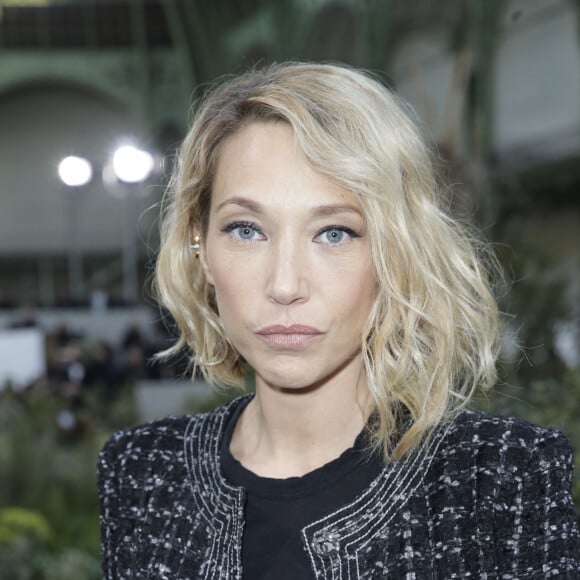 Laura Smet au défilé de mode Haute-Couture printemps-été "Chanel" à Paris.