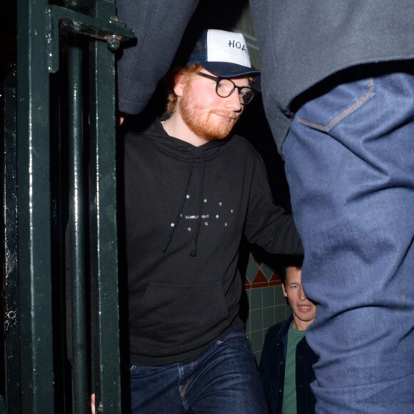 Ed Sheeran et sa femme Cherry à la sortie d'un restaurant de Mayfair à Londres le 7 février 2020.