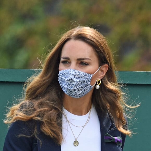 Catherine Kate Middleton, duchesse de Cambridge, assiste à la 5ème journée du tournoi de Wimbledon le 2 juillet 2021.