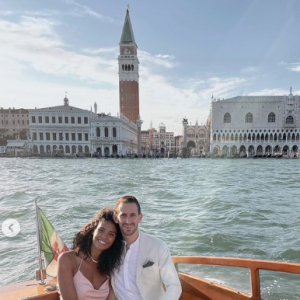 Chloé Mortaud, sa lune de miel avec Dean David Neiger en Italie à Venise au lac de Côme. Juin 2021.