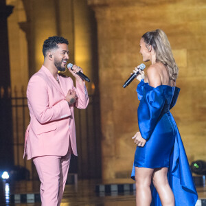 Exclusif - Slimane et Vitaa - Enregistrement de l'émission "La chanson de l'année" dans les jardins du Palais Royal à Paris, qui sera diffusée le 12 juin sur TF1. Le 11 juin 2020 © Cyril Moreau / Bestimage 