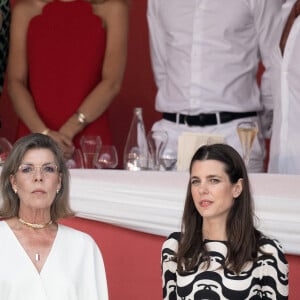 Charlotte Casiraghi et sa mère la princesse Caroline de Monaco au 15e Jumping International de Monte-Carlo, le 3 juillet 2021.
