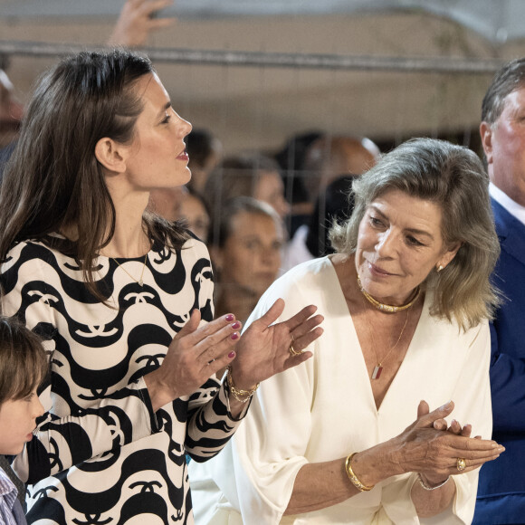 Charlotte Casiraghi, son fils Raphaël et sa mère la princesse Caroline de Monaco au 15e Jumping International de Monte-Carlo, le 3 juillet 2021.