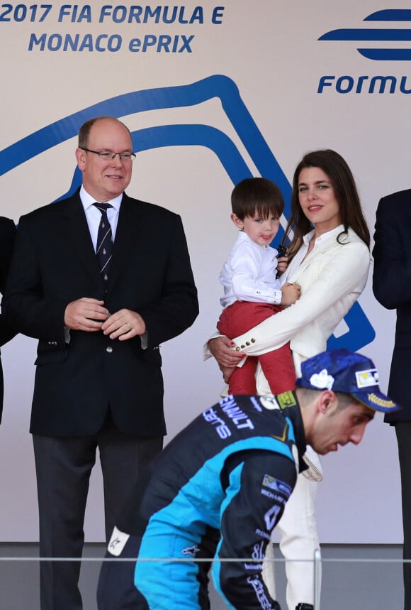 Le prince Albert II de Monaco, Charlotte Casiraghi et son fils Raphaël, Sébastien Buemi (Renault E.dams) - Grand Prix de Formule E à Monaco le 13 mai 2017. © Claudia Albuquerque/ Bestimage