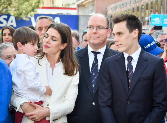 Charlotte Casiraghi et son fils Raphaël, le prince Albert II de Monaco, Louis Ducruet - Grand Prix de Formule E à Monaco le 13 mai 2017. © Michael Alesi / Bestimage