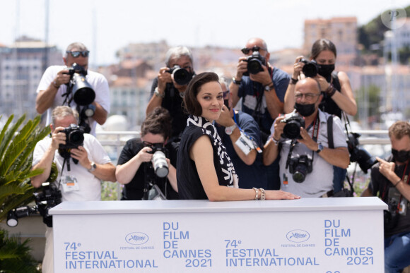 Marion Cotillard au photocall du film Annette lors du 74ème festival international du film de Cannes le 6 juillet 2021 © Jacovides / Moreau / Bestimage