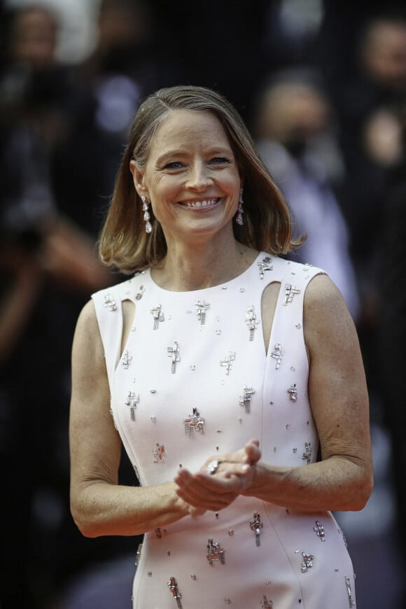 Jodie Foster - Montée des marches du film " Annette " lors de la cérémonie d'ouverture du 74ème Festival International du Film de Cannes. Le 6 juillet 2021 