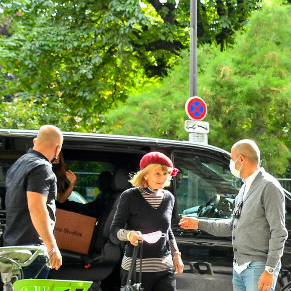 Katy Perry et son fiancé Orlando Bloom ont fait du shopping à la boutique The Broken Arm, dans le 3e arrondissement. Paris, le 7 juillet 2021.