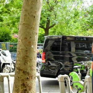 Katy Perry a fait du shopping à la boutique The Broken Arm, dans le 3e arrondissement. Paris, le 7 juillet 2021.